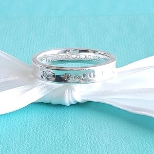 1837 narrow band ring